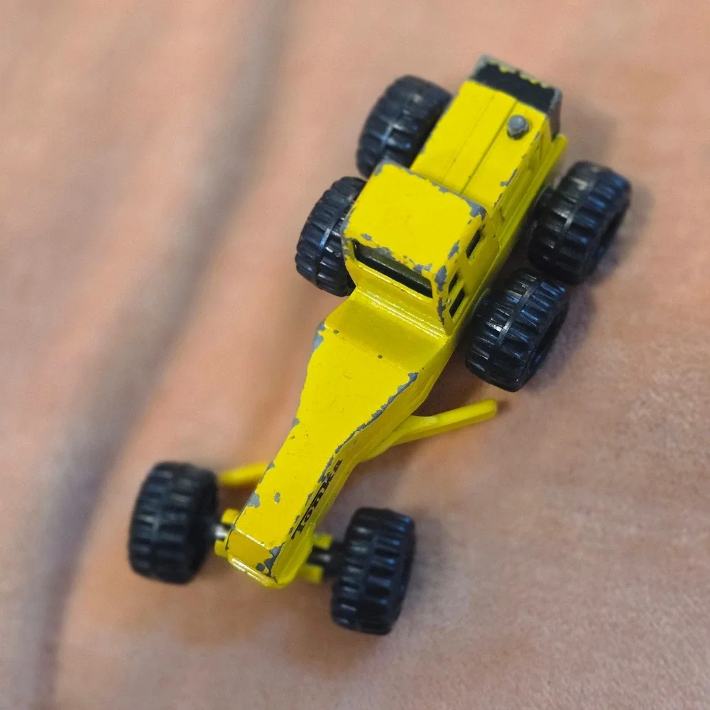 VTG Tonka Road Grader 1994 Construction Vehicle Yellow Diecast Metal Mini Toy